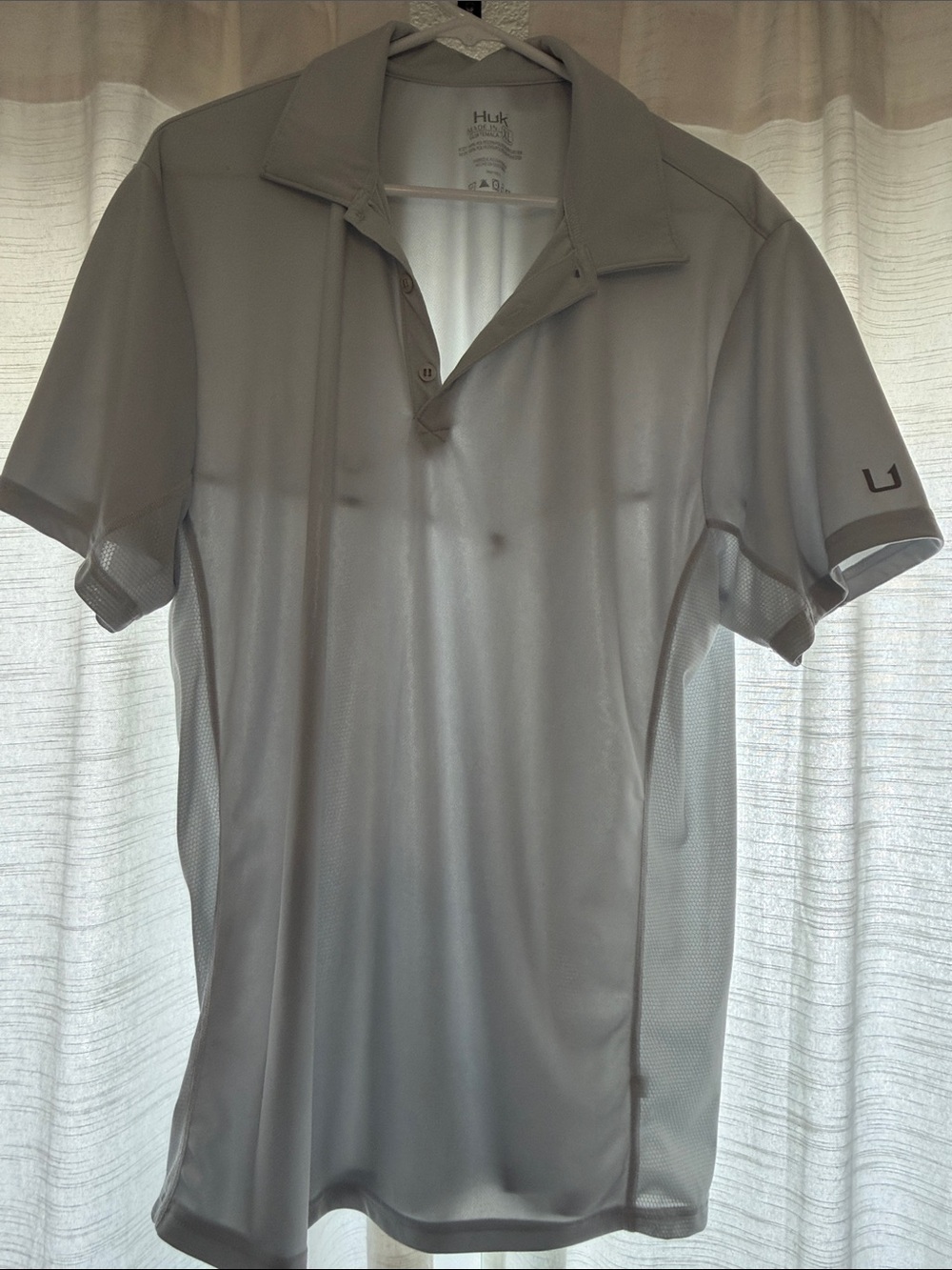 HUK men’s polo extra large light light gray